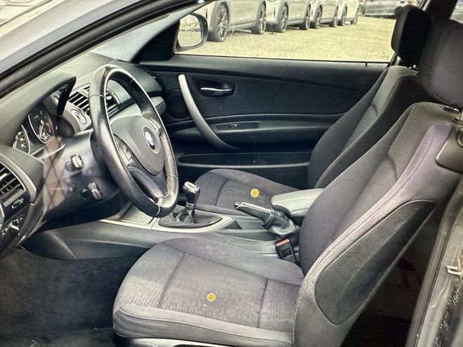 BMW Serie 1 (E81/E87) 116D 115CH CONFORT 3P Gris F de 2010