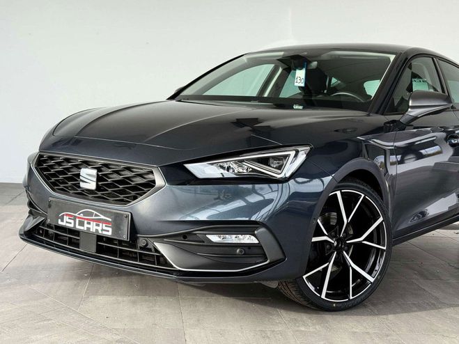 Seat Leon 1.5TSI FR-COCKPIT-CARPLAY-JANTES19-PDC Gris de 2022