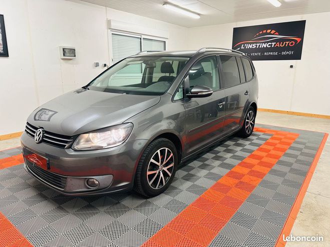 Volkswagen Touran 1.6 Confortline Gris de 2011