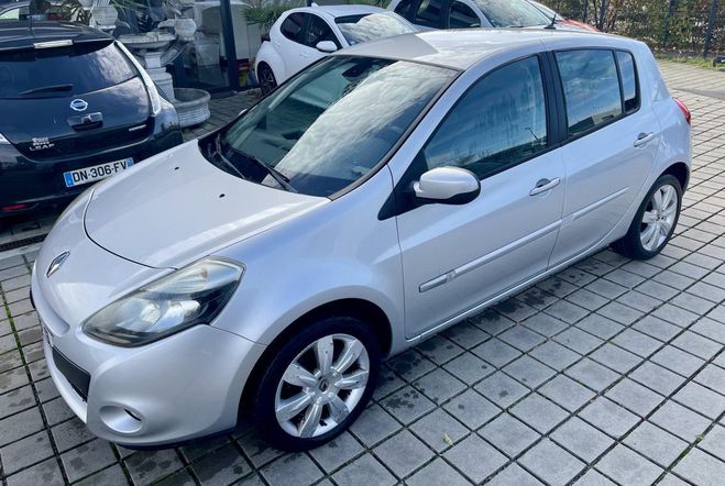 Renault Clio III EXCEPTION TOMTOM A PACK CUIR 1.6 112 Gris Mtallis de 2010