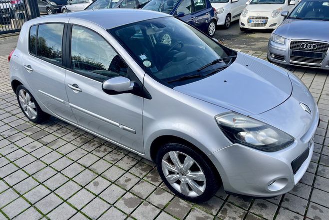 Renault Clio III EXCEPTION TOMTOM A PACK CUIR 1.6 112 Gris Mtallis de 2010