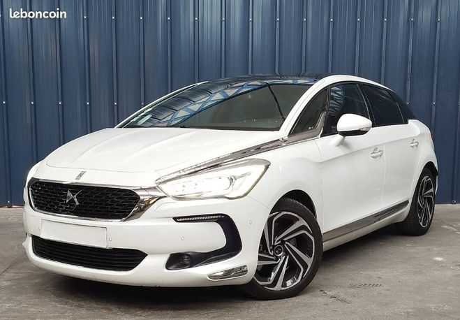 Cliquer pour voir la photo suivante Citroen DS 5 Automobile DS5 2.0L HDI EAT6 181ch Die Blanc de 2016