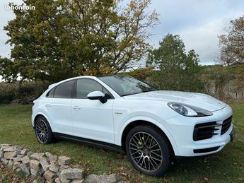 Voir détails -Porsche Cayenne coup E-Hybrid, V6-462ch, 12-2021-50900k à  La Baule-Escoublac (44)