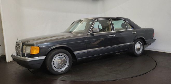 Mercedes 300 SE Noir de 1989