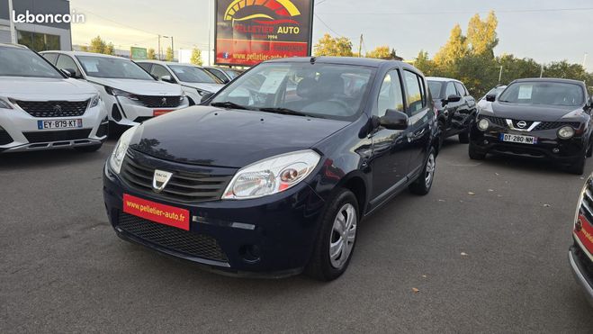 Cliquer pour voir la photo suivante Dacia Sandero 1.4 MPI 75 Bleu de 2010
