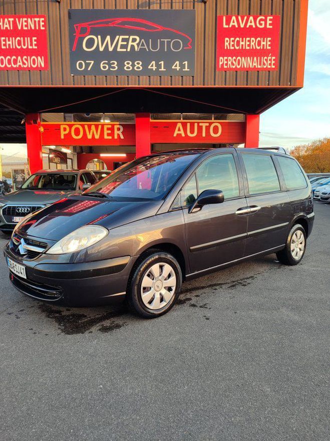Cliquer pour voir la photo suivante Citroen C8 2.0 hdi 150000kms Gris Foncé de 2005