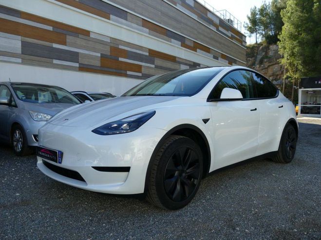 Cliquer pour voir la photo suivante Tesla Model Y STANDAR RwD Blanc de 2024