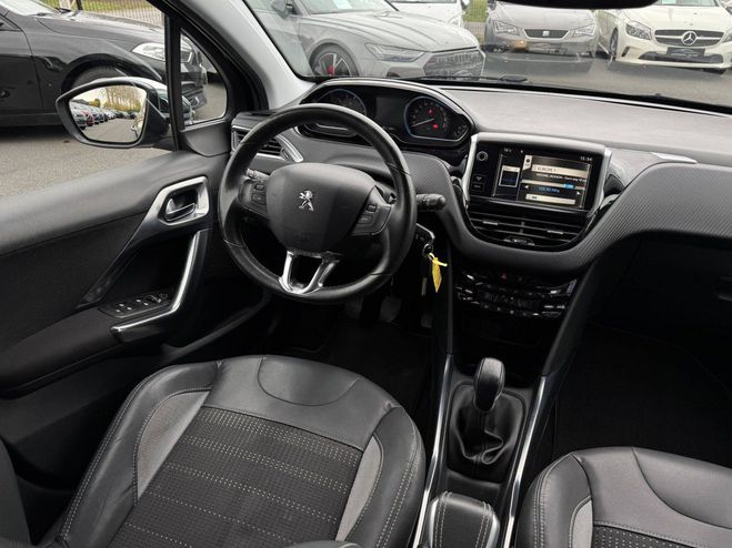 Peugeot 2008 1.2 VTi 82 ALLURE CLIM REGULATEUR RADAR  NOIR de 2014