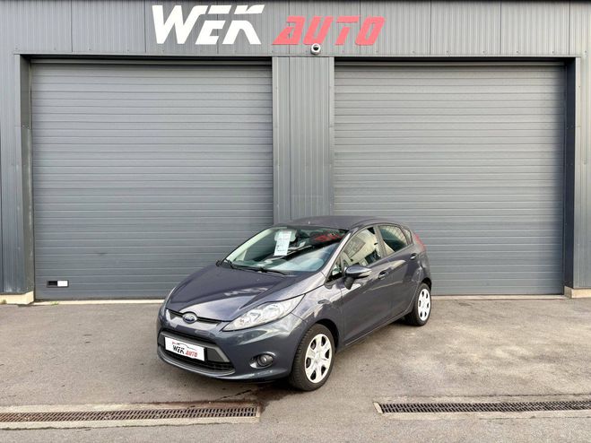 Cliquer pour voir la photo suivante Ford Fiesta IV 1.25 60ch Trend 5p GRIS F de 2011