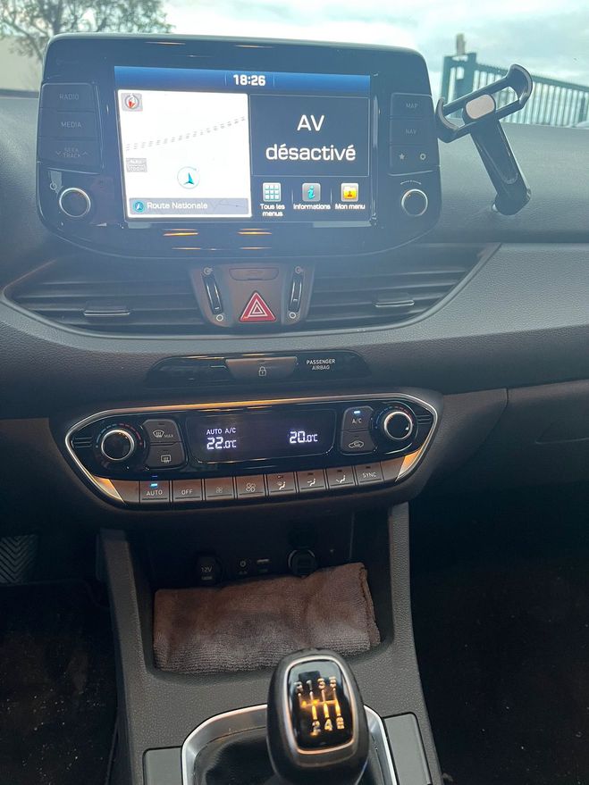 Hyundai I30 III 1.6 CRDI 115 BUSINESS BELLE FULL FIA Gris fonc de 2020