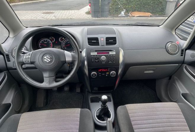 Suzuki SX4 1.6 VVT GLX  de 2010