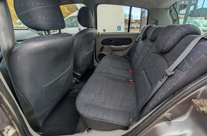 Renault Clio  2 1.2i 60cv Authentique  de 2002