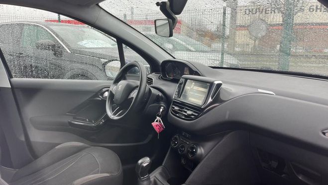 Peugeot 208 1.4 HDI 68 ENVY 5P FIABLE Violet de 2014