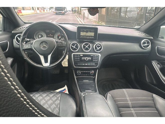 Mercedes Classe A 180 CDI PANORAMIQUE BlueEFFICIENCY BVA Grise de 2013
