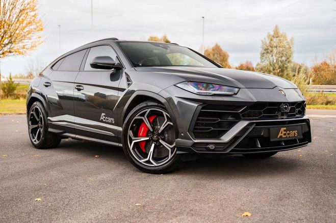 Lamborghini Urus  Gris Mtallis de 