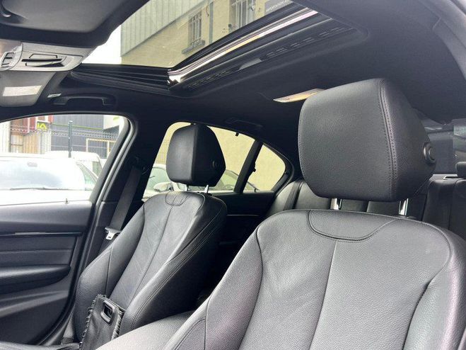 BMW Serie 3 (F30) 320DA XDRIVE 190CH M SPORT PACK M  Gris F de 2019