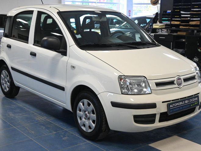 Fiat Panda MY 1.2 8V 69 ch Team Blanc Fonce de 2010