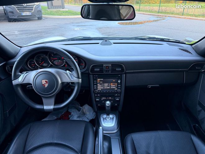 Porsche 911 Coup (997 Phase 2) Carrera 3.6 345ch PD Blanc de 2009