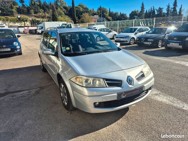 Cliquer pour voir la photo suivante Renault Megane 2 estafette 1.5 dci 105 cv 2008 Gris de 2008