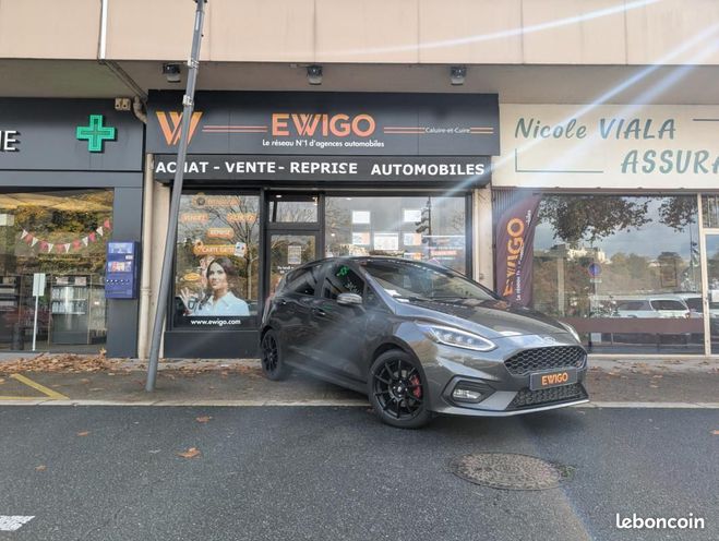 Cliquer pour voir la photo suivante Ford Fiesta V 1.5 200CH Stop&Start ST-PLUS 5p PACK P Gris de 2019