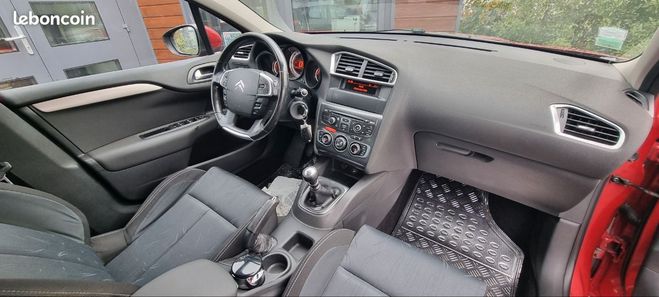 Citroen C4 1.6 hdi 110 ch Business Rouge de 2011