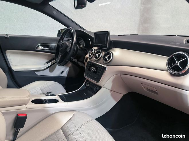 Mercedes Classe CLA Classe 220d 170cv Sensation 164.000kms R Noir de 2013