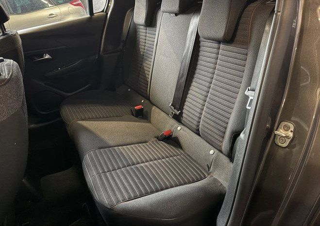 Peugeot 208 II 1.5 HDi Allure 100CV 6 Vitesses Faibl Gris de 2023