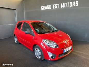  Voir détails -Renault Twingo 1.2 16v YAHOO (75cv) premire main suivi à Moineville (54)