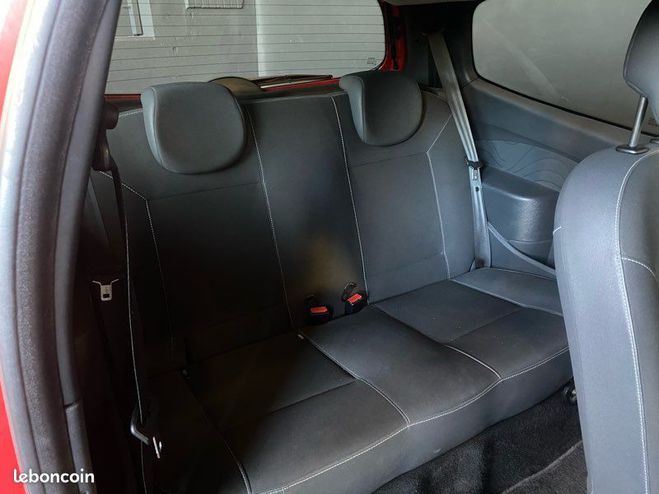 Renault Twingo 1.2 16v YAHOO (75cv) premire main suivi Rouge de 2011