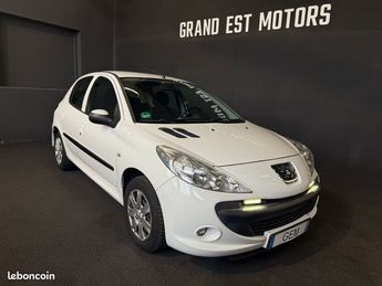  Voir détails -Peugeot 206 206  1.1 (60cv) premire main entretien  à Moineville (54)