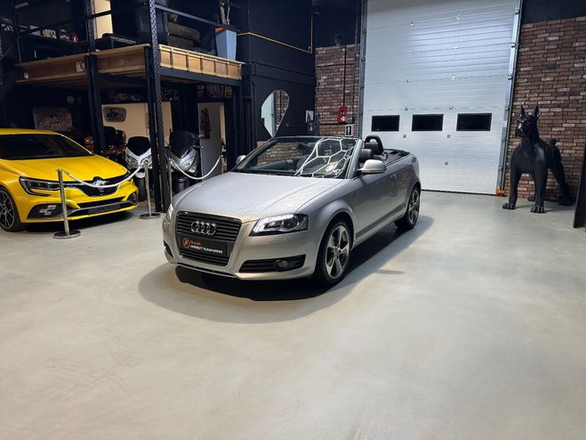 Cliquer pour voir la photo suivante Audi A3 1.8 TFSI 160 S line S tronic Gris de 2010