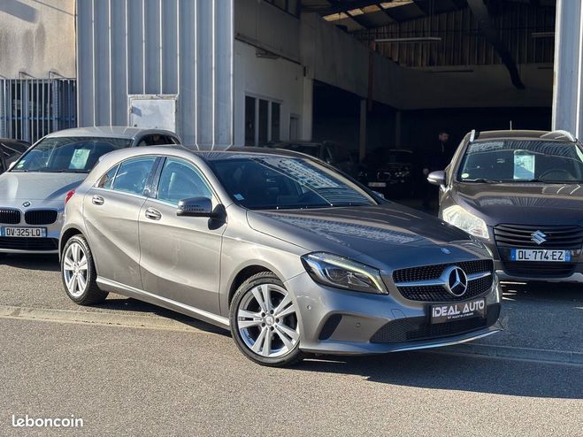 Mercedes Classe A (2) 180d Sensation Camra de recul TVA Gris de 2017