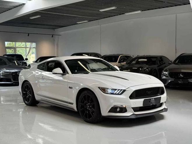Cliquer pour voir la photo suivante Ford Mustang 5.0 V8 GT Fastback+CC+XÉNON+VENTILÉ++ Blanc Arctique (métallique) de 2017