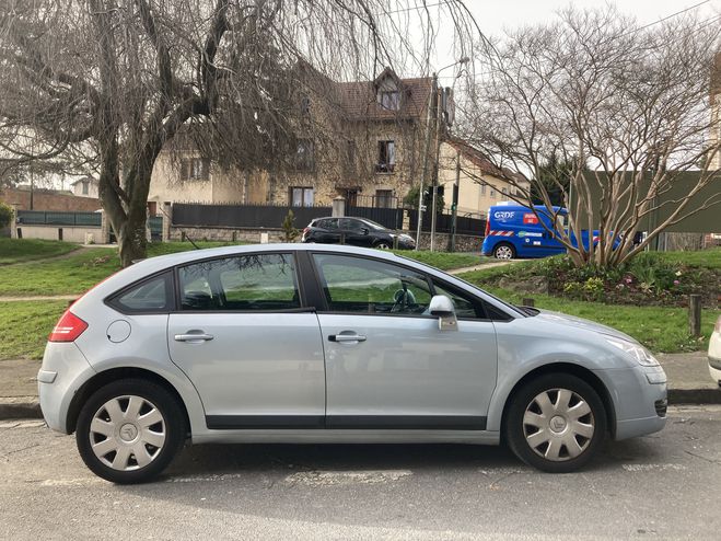 Citroen C4 1.6 hdi 110cv tres belles prix 2250�  Gris anthracite  de 2005