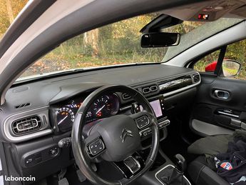  Voir détails -Citroen C3 1.2 l essence 2022 sx 83 cv 1 ere main à Bayonne (64)