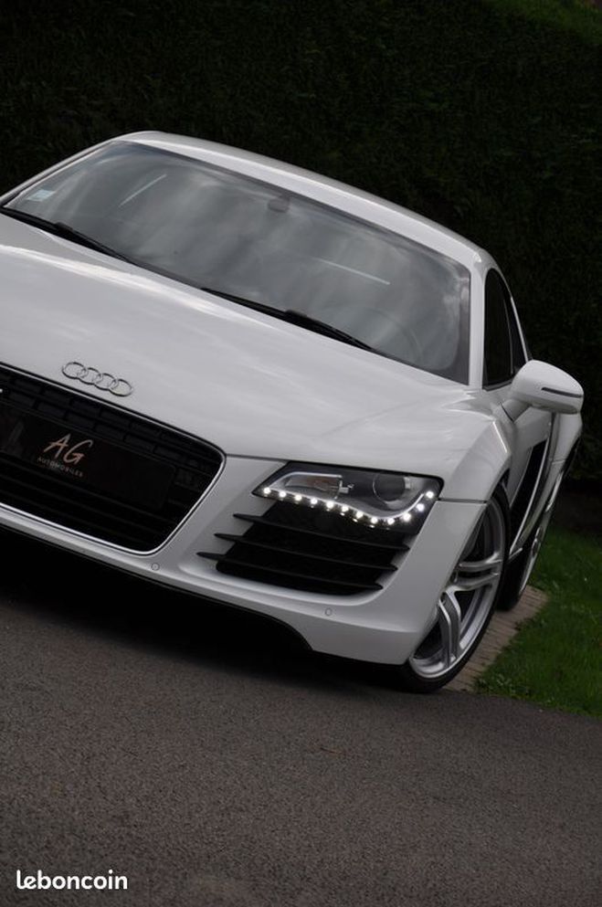 Audi R8 COUPE 4.2 V8 fsi 420 QUATTRO R TRONIC 04 Blanc de 2008