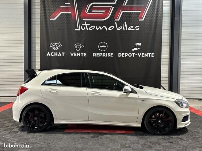Mercedes Classe A 250 Version Sport 7G-DCT Blanc de 2012