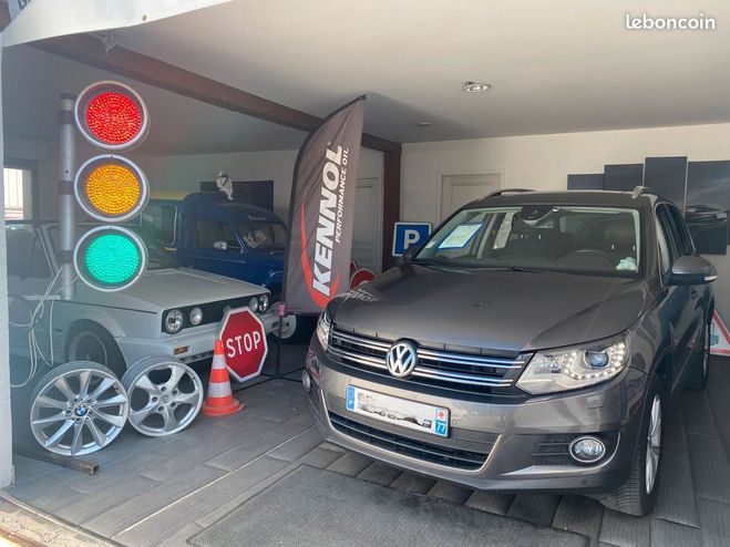 Cliquer pour voir la photo suivante Volkswagen Tiguan (2) 2.0 TDI 140 Carat DSG7 5 Portes Gris de 2014