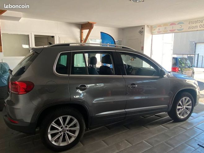 Volkswagen Tiguan (2) 2.0 TDI 140 Carat DSG7 5 Portes Gris de 2014