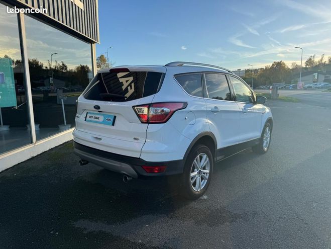 Ford Kuga 1.5 TDCi 120 S&S 4x2 BVM6 Titanium Blanc de 2017