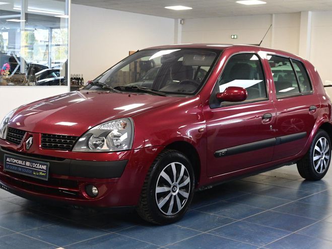 Cliquer pour voir la photo suivante Renault Clio 1.5 dCi - 65 Authentique Rouge de 2002