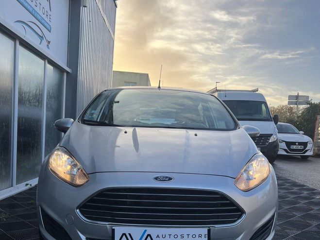 Ford Fiesta IV 1.5 TDCi 75 FAP Trend 5p GRIS C de 2013