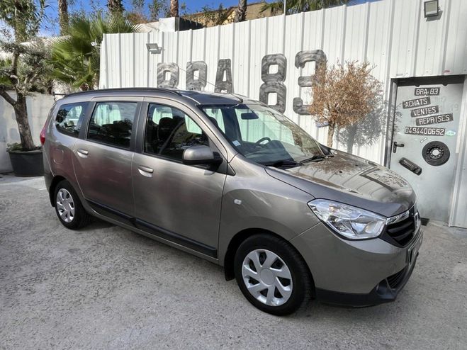 Dacia Lodgy 1.5 dCi FAP - 110 - 7pl BREAK Laurate P BEIGE FONCE de 2012