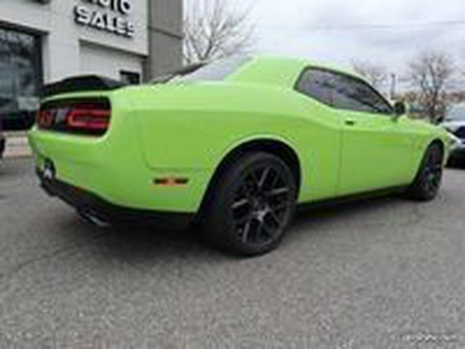 Dodge Challenger RT plus Vert de 2015