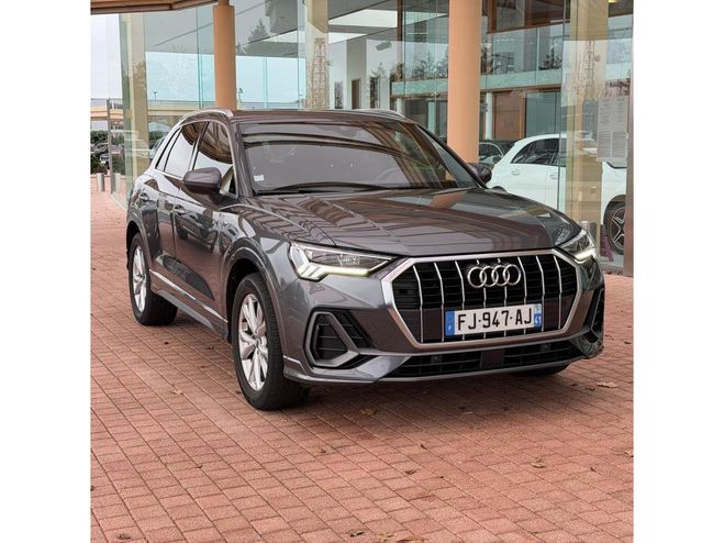 Cliquer pour voir la photo suivante Audi Q3 1.5 35 TFSI - 150 S Line Gris Moyen de 2019