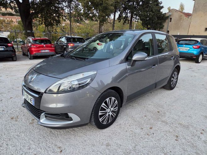Renault Scenic III Authentique 1.5 DCi 110 Gris de 2013
