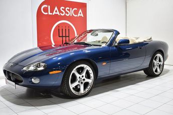  Voir détails -Jaguar XK8 XK 8 Cabriolet à   La Boisse (01)