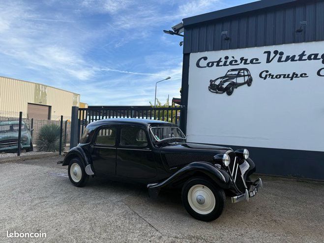 Cliquer pour voir la photo suivante Citroen Traction Traction/15 11b malle plate 1ere main de 1960