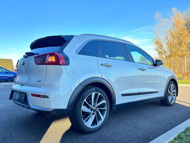 Kia Niro Hybride 1.6 GDi - 105   Electric 43.5 -  Blanc Nacr de 2016