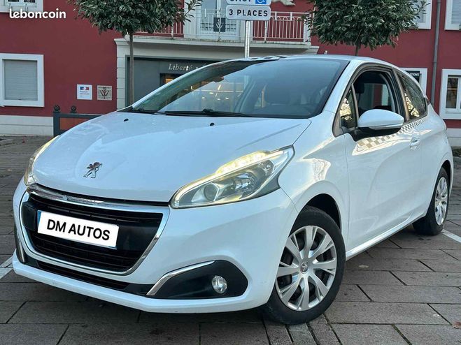 Cliquer pour voir la photo suivante Peugeot 208 1.6 hdi edition active 2016 75ch Blanc de 2016